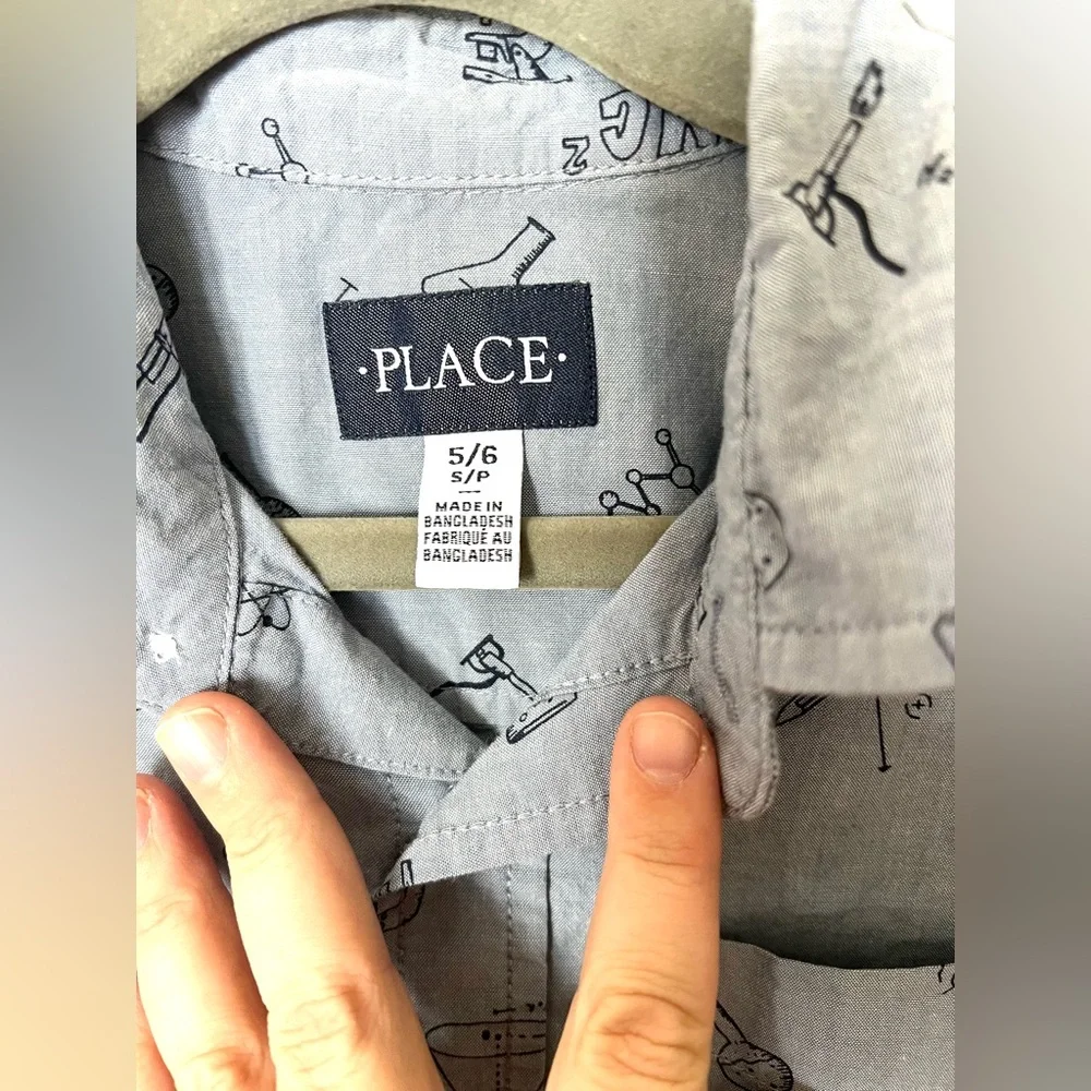 The Children's Place Boys' Science Print Button-Up Shirt – Size‎ 5/6 – VGUC